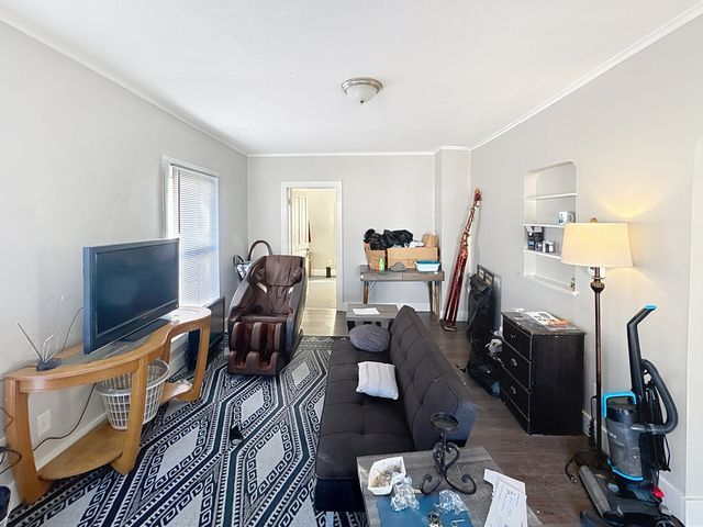 2748 11th Avenue C, Moline, IL 61265