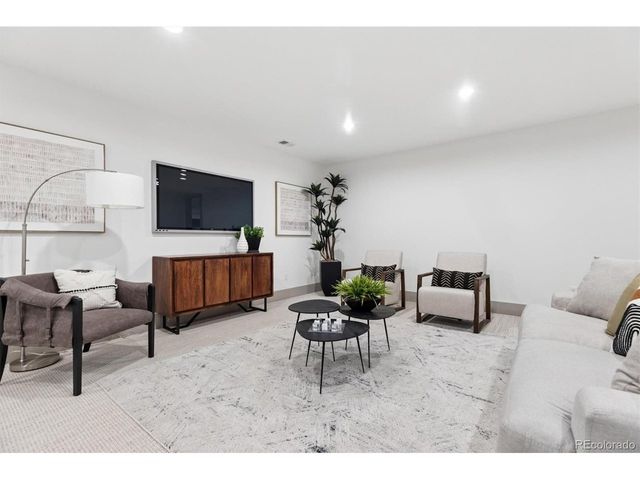 801 S Medea Way, Denver, CO 80209