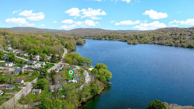 10 Waterford Road, Patterson, NY 12563