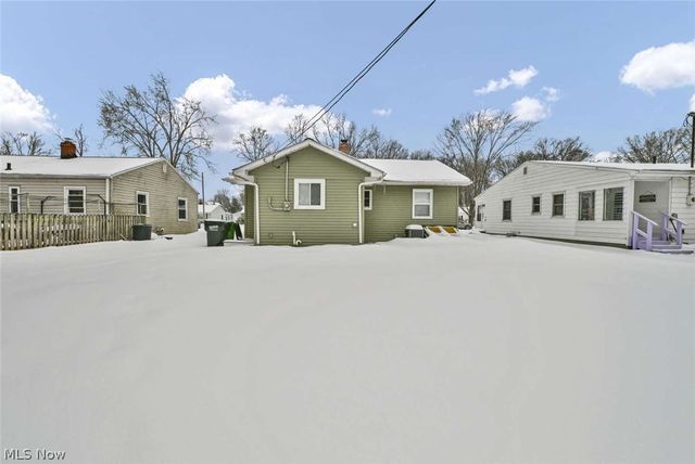 359 Dellwood Road, Avon Lake, OH 44012