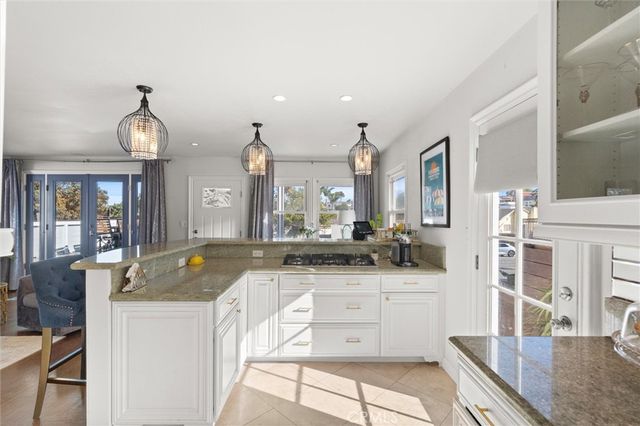 625 Camino Real, Redondo Beach, CA 90277