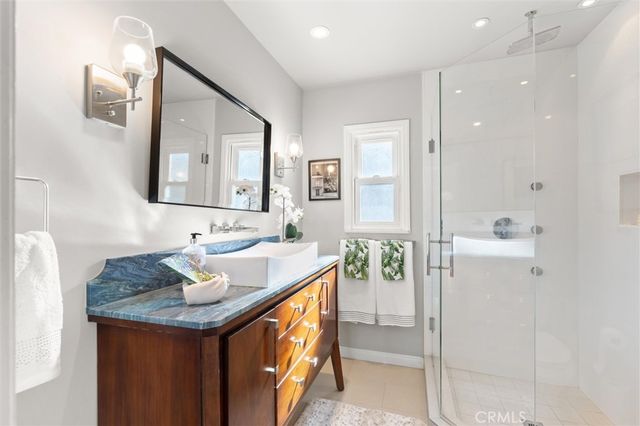 625 Camino Real, Redondo Beach, CA 90277