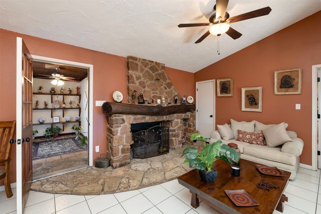 920 E Lake Drive, Willow Park, TX 76087