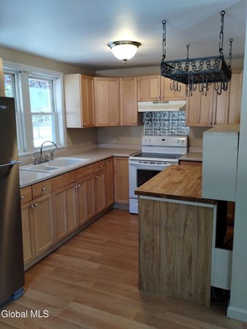 6144 St Rt 9N, Corinth, NY 12822