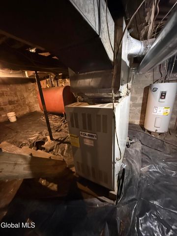 6144 St Rt 9N, Corinth, NY 12822