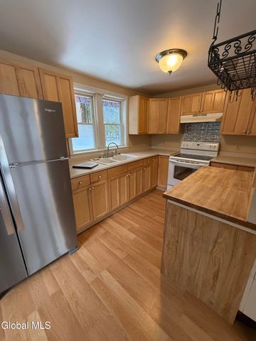 6144 St Rt 9N, Corinth, NY 12822