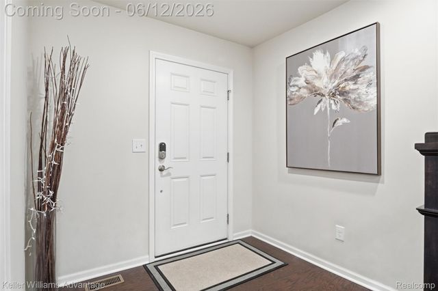 6134 Fieldstone Circle, South Lyon, MI 48178