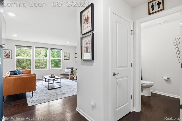 6134 Fieldstone Circle, South Lyon, MI 48178
