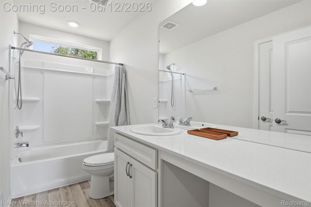 6134 Fieldstone Circle, South Lyon, MI 48178