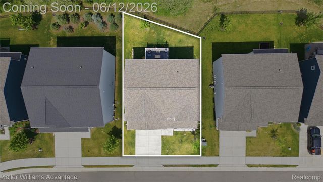 6134 Fieldstone Circle, South Lyon, MI 48178