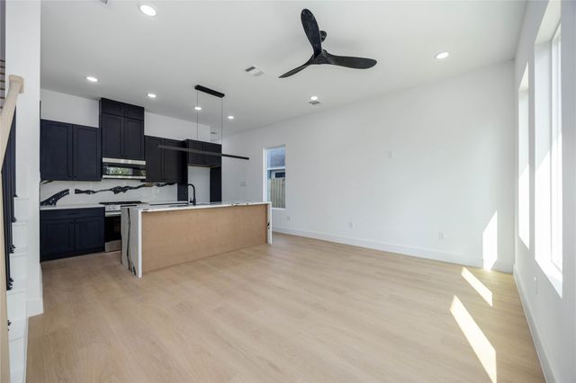 3920 Aledo Street A-B, Houston, TX 77051