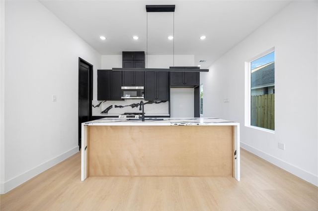 3920 Aledo Street A-B, Houston, TX 77051