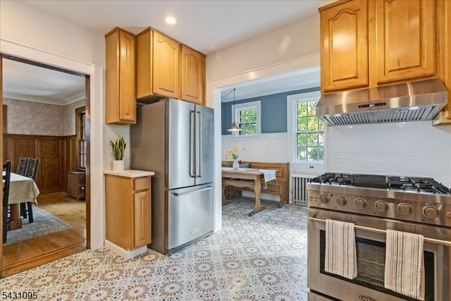 15 Rynda Rd, Maplewood Twp., NJ 07040