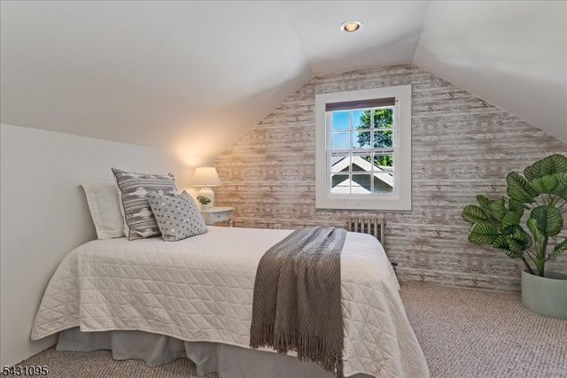 15 Rynda Rd, Maplewood Twp., NJ 07040