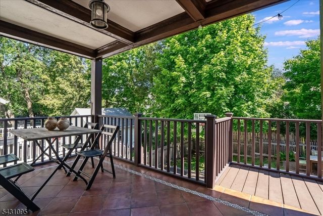 15 Rynda Rd, Maplewood Twp., NJ 07040