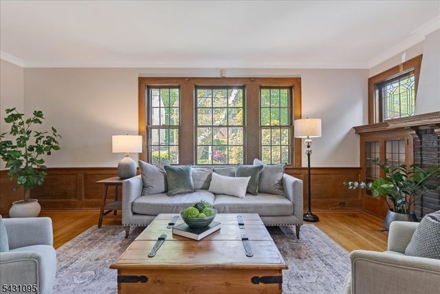 15 Rynda Rd, Maplewood Twp., NJ 07040