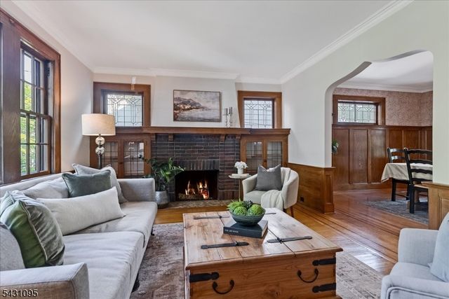 15 Rynda Rd, Maplewood Twp., NJ 07040