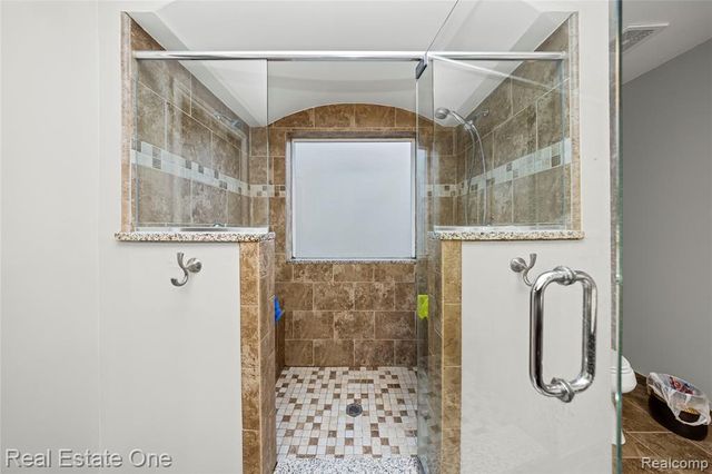 13759 Grandeur Avenue, Shelby Twp, MI 48315