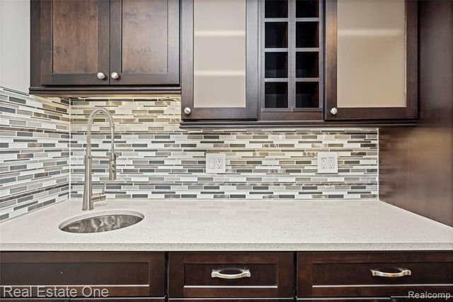 13759 Grandeur Avenue, Shelby Twp, MI 48315