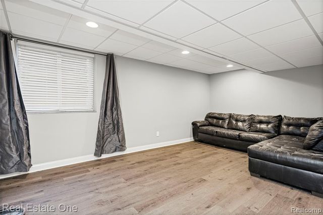 13759 Grandeur Avenue, Shelby Twp, MI 48315