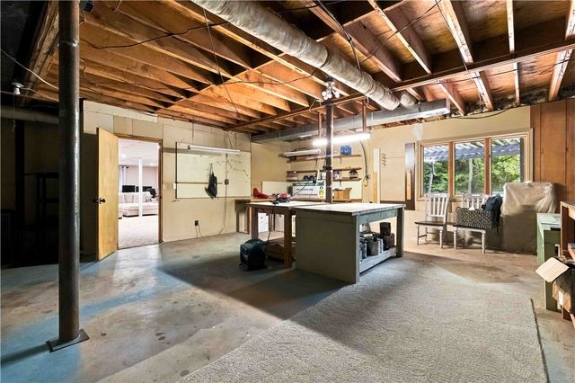 40 Branchwood Drive, Bella Vista, AR 72715