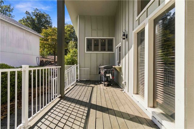 40 Branchwood Drive, Bella Vista, AR 72715