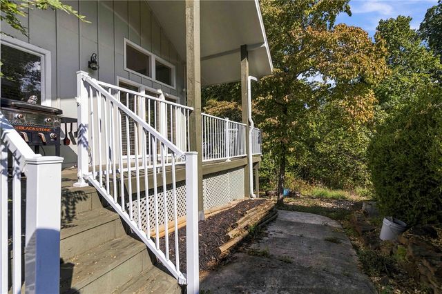40 Branchwood Drive, Bella Vista, AR 72715