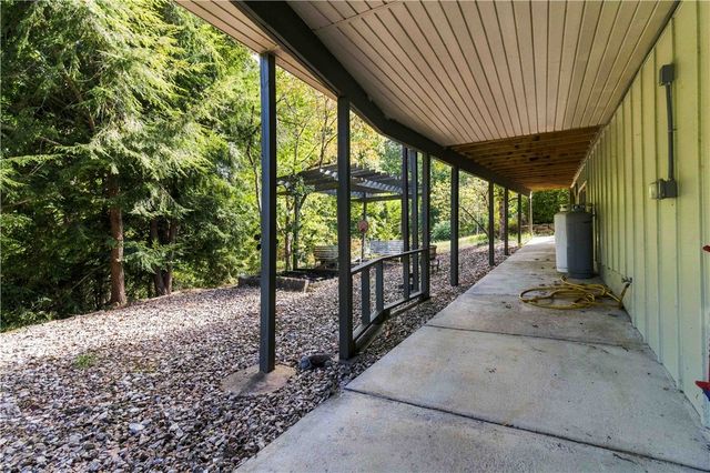 40 Branchwood Drive, Bella Vista, AR 72715