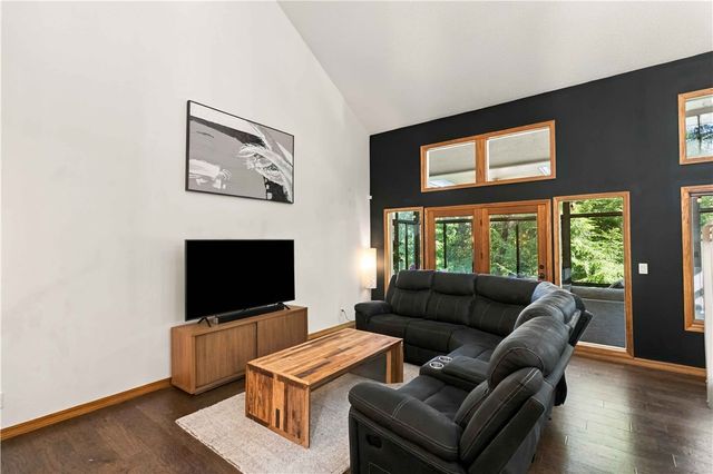40 Branchwood Drive, Bella Vista, AR 72715
