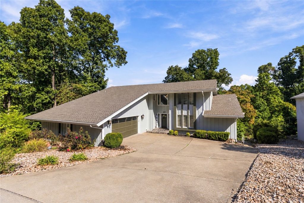 40 Branchwood Drive, Bella Vista, AR 72715