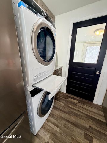 21 Hovey Avenue, Hoosick Falls, NY 12090