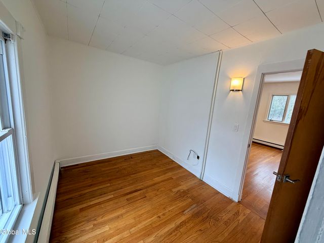 21 Hovey Avenue, Hoosick Falls, NY 12090