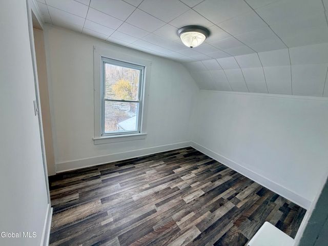 21 Hovey Avenue, Hoosick Falls, NY 12090