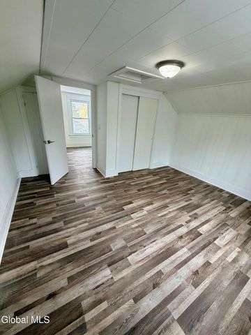 21 Hovey Avenue, Hoosick Falls, NY 12090