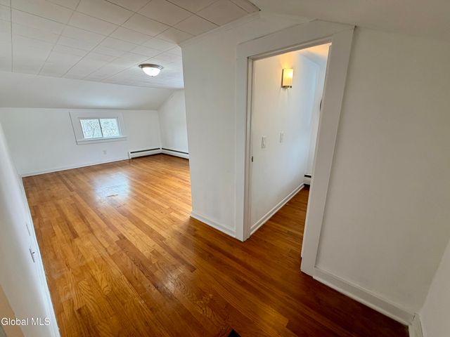 21 Hovey Avenue, Hoosick Falls, NY 12090