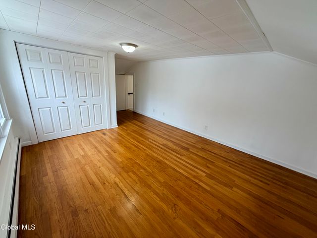 21 Hovey Avenue, Hoosick Falls, NY 12090