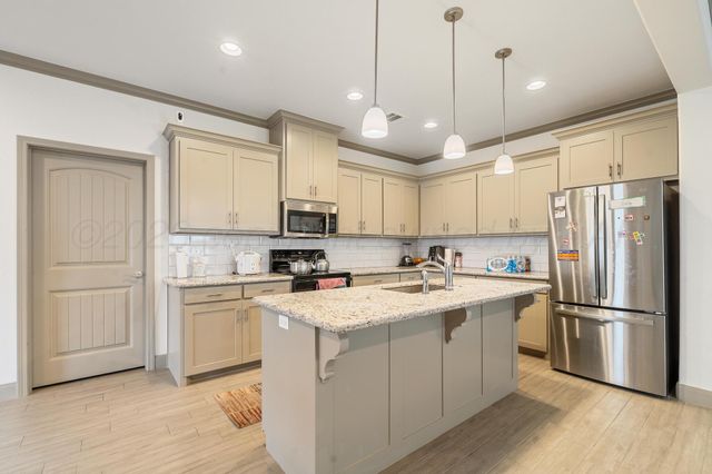 1504 Fox Hunt Avenue, Amarillo, TX 79108