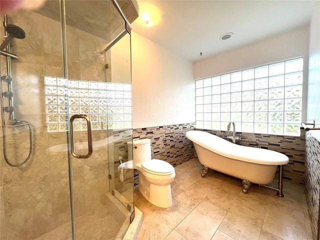 2715 MONTAGUE COURT E, Clearwater, FL 33761