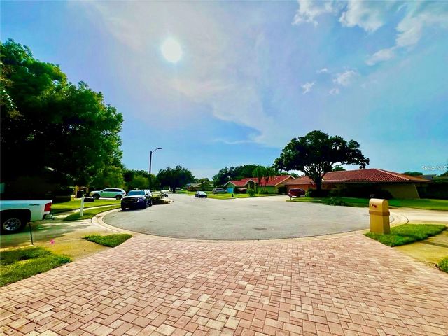 2715 MONTAGUE COURT E, Clearwater, FL 33761