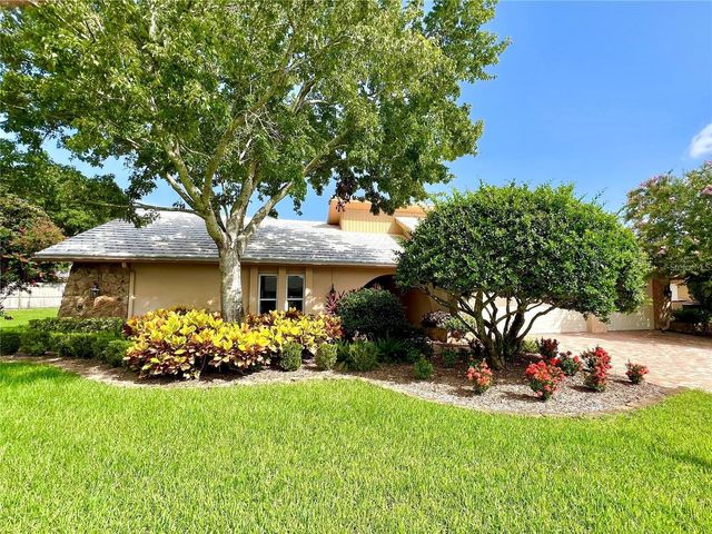 2715 MONTAGUE COURT E, Clearwater, FL 33761