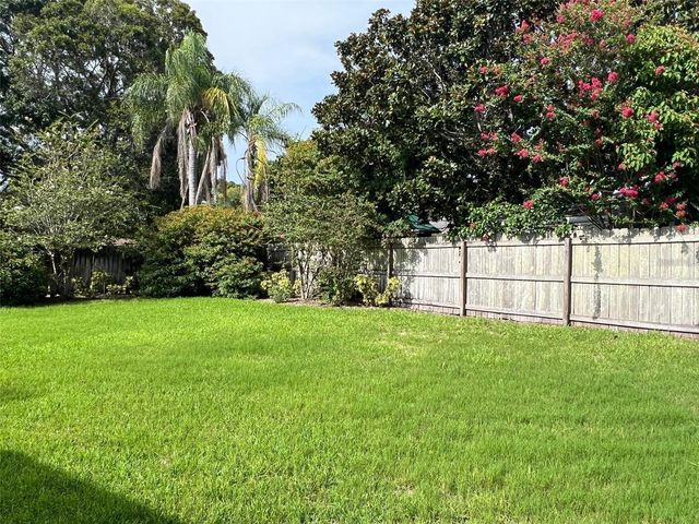 2715 MONTAGUE COURT E, Clearwater, FL 33761