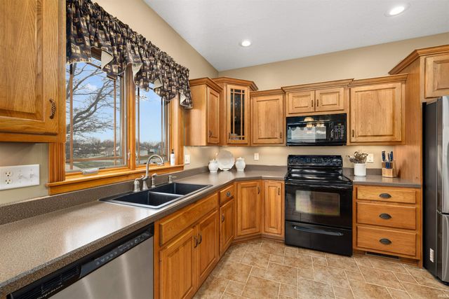 1201 Phaeton Way, Auburn, IN 46706