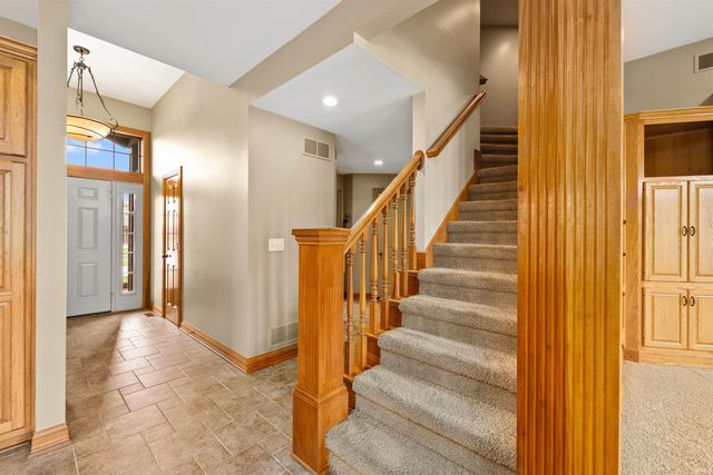 1201 Phaeton Way, Auburn, IN 46706