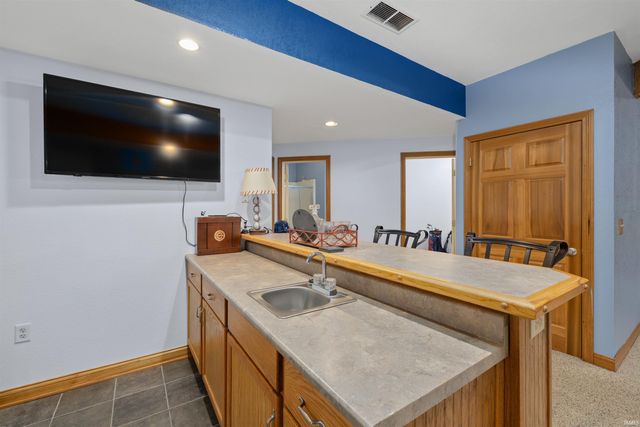 1201 Phaeton Way, Auburn, IN 46706