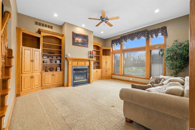 1201 Phaeton Way, Auburn, IN 46706