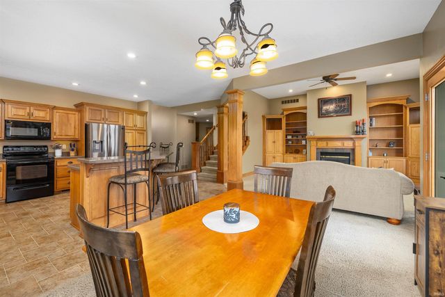 1201 Phaeton Way, Auburn, IN 46706