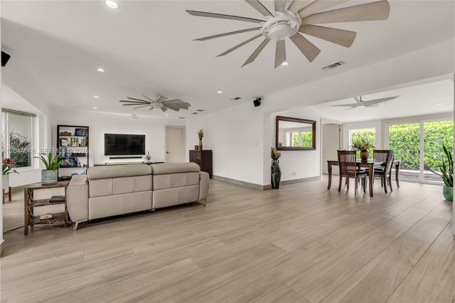 2820 NE 40th Court, Fort Lauderdale, FL 33308