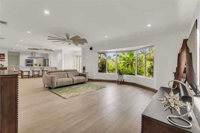 2820 NE 40th Court, Fort Lauderdale, FL 33308