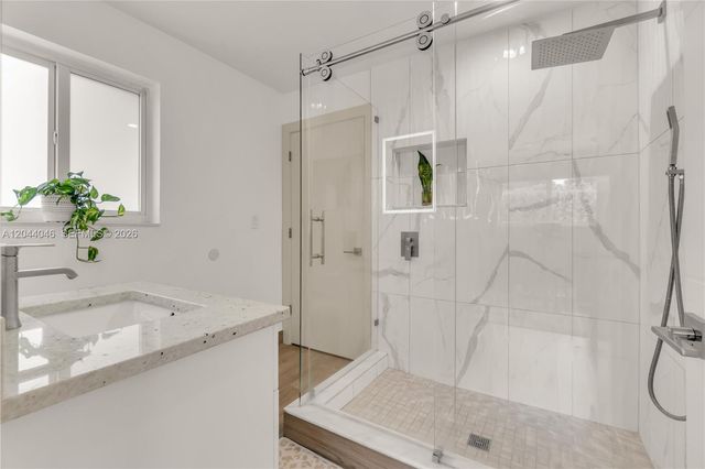 2820 NE 40th Court, Fort Lauderdale, FL 33308