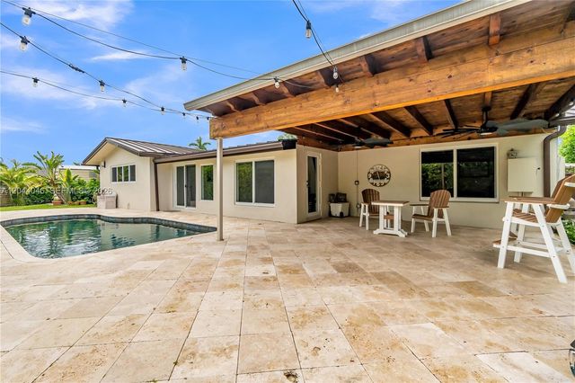 2820 NE 40th Court, Fort Lauderdale, FL 33308